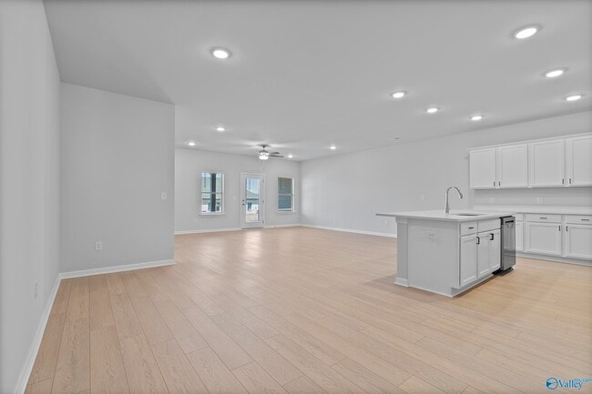 Photo - 206 Osceola Cir