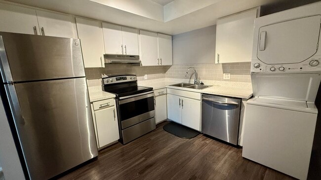 Photo - Central Park at East Bay