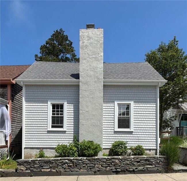 Photo - 32 McAllister St