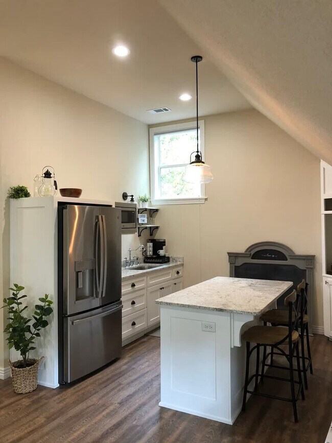 Photo - 403 N Madison St Unit SI ID1520959P