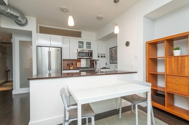 Photo - 257 Northampton St Unidad 412