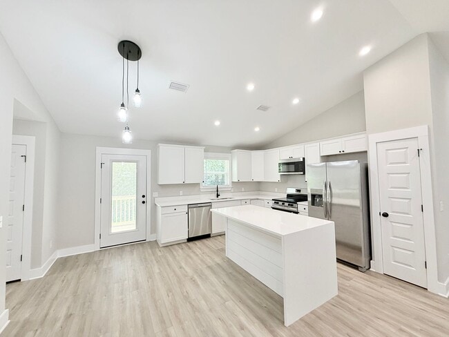 Photo - Stylish 3-Bedroom Home