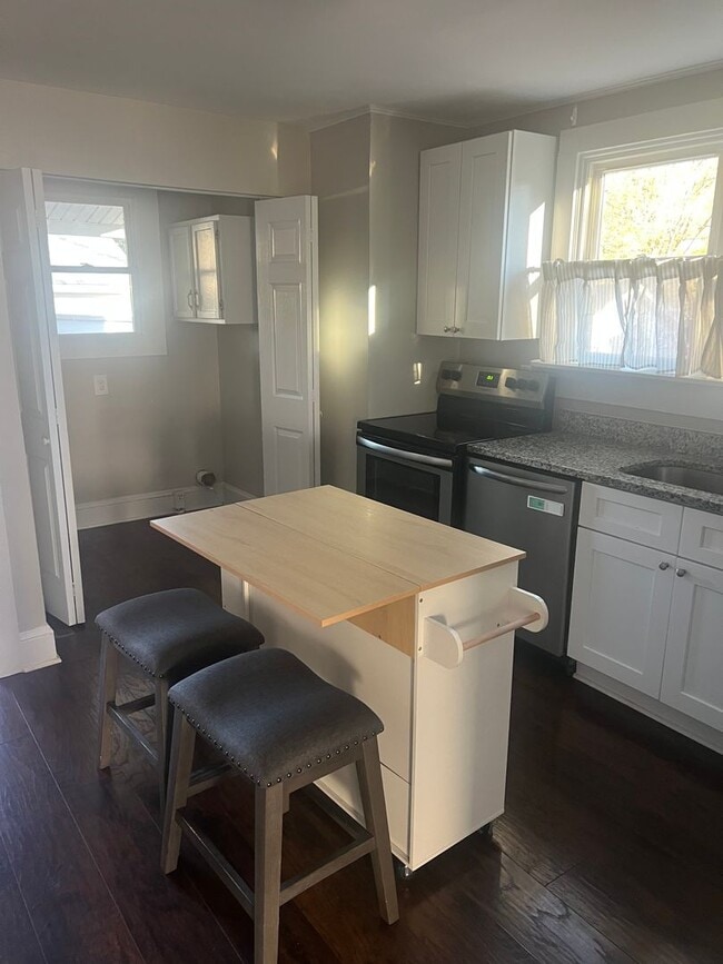 Photo - 2301 S Ridge Ave