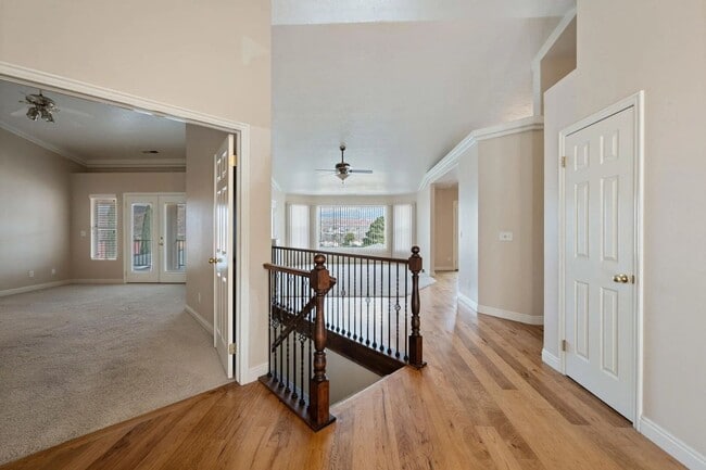 Photo - 4 Bedroom Home with Scenic Views