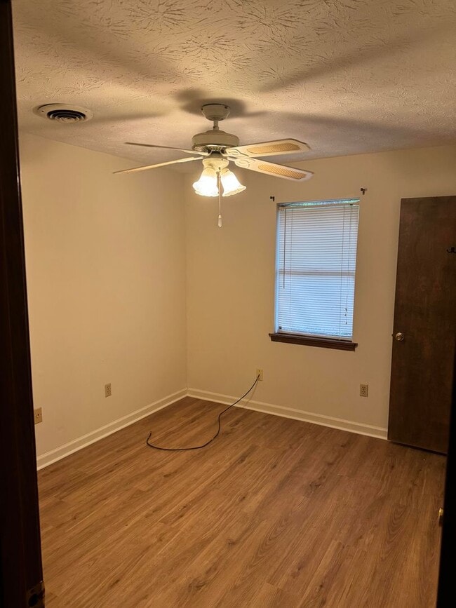 Photo - 117-117 Bayberry Ct Unit 117 Bayberry Court