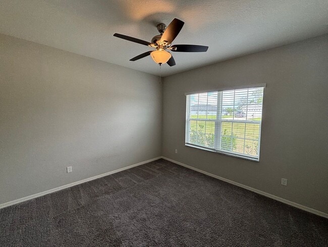 Photo - 4 bedroom / 3 bath in great neighborhood - WON'T LAST!