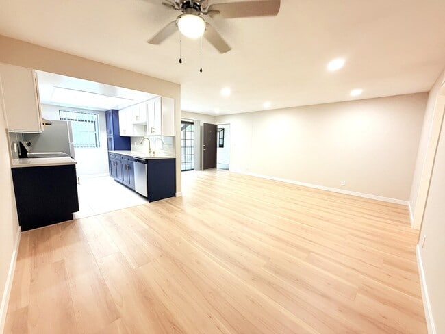 Photo - 620 E San Jose Ave