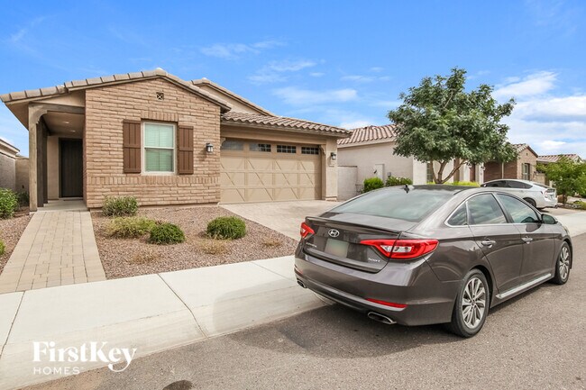 Building Photo - 19748 W Devonshire Ave