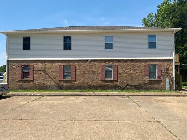 Building Photo - 21 Judson Cv Unit 1