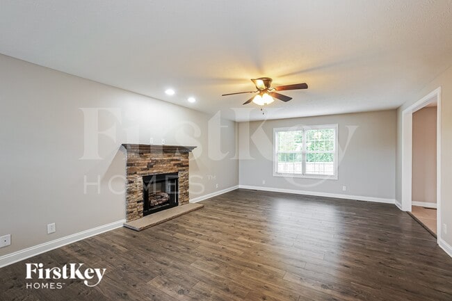 Photo - 116 Woodtrace Ct