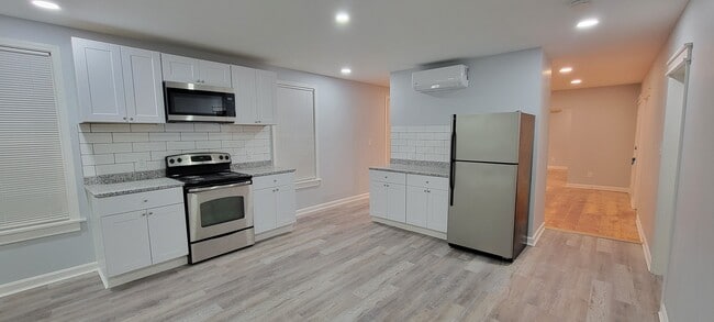 Building Photo - 274 Plantation St Unit 1ST Rental