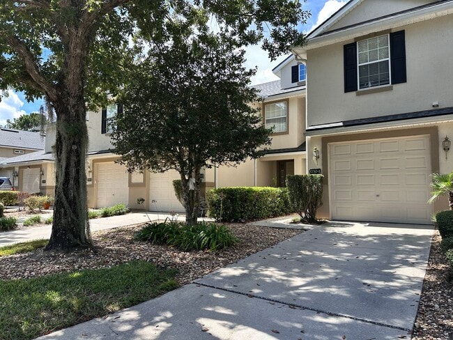 Building Photo - Oakleaf Plantation – Townhome – Briar Oaks
