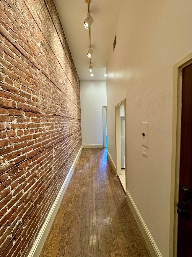 Photo - 2309 The Strand Unit 2A