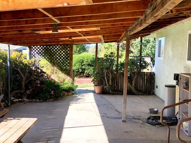 Photo - 192 Clifford Ave