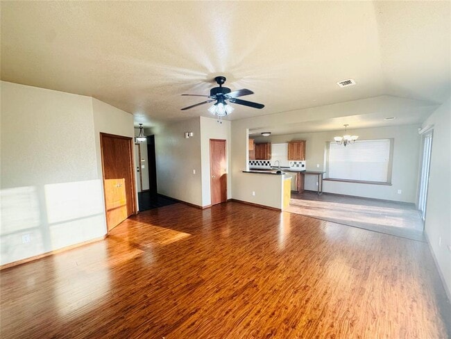 Photo - 209 Bradgate Dr