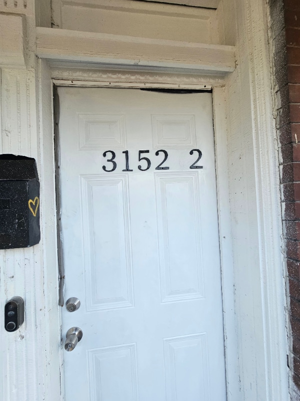 Building Photo - 3152-3154-3154 Winnebago St Unit 3152 2nd Floor Rental