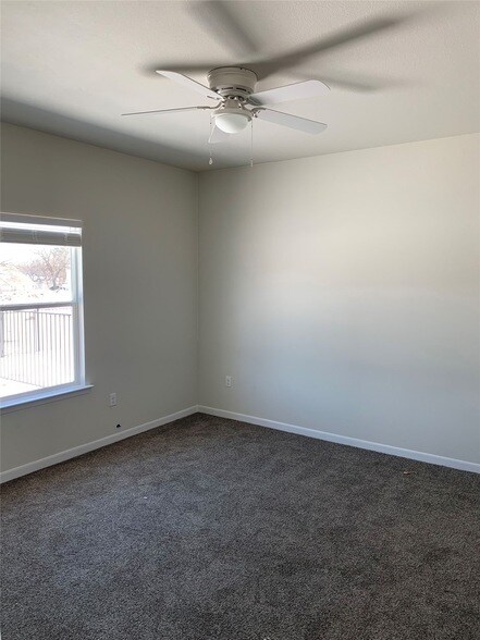 Photo - 2409 N Hickory St