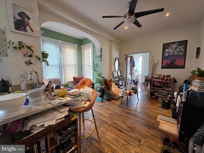 Photo - 4043 Spring Garden St Unit 2F