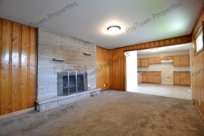 Photo - 2315 Birchwood Ln