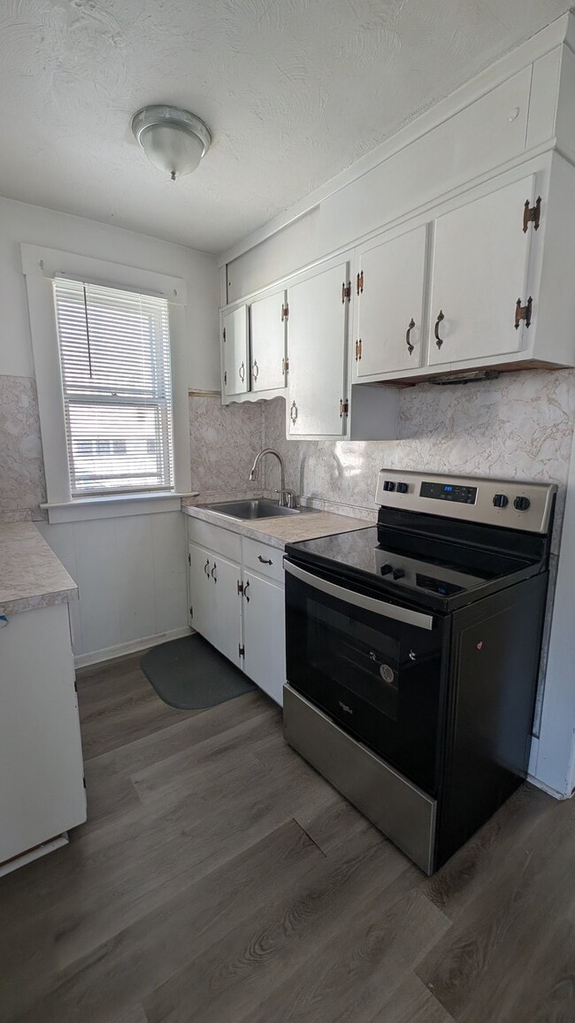 Photo - 412 Burgess St Unit 1