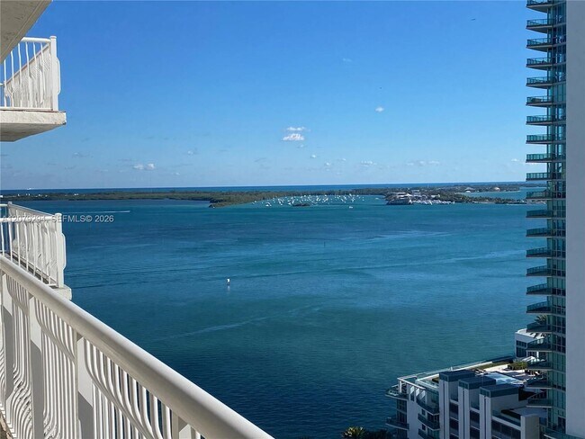 1200 Brickell Bay Dr Unit 2303