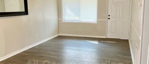 Photo - 1848 Howland Blvd