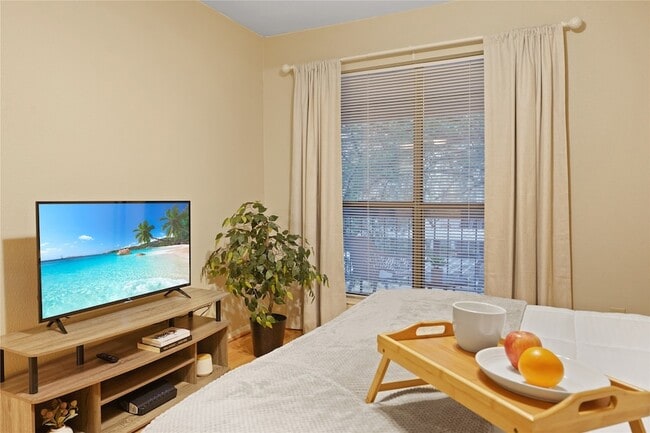Photo - 7950 N Stadium Dr Unit 200