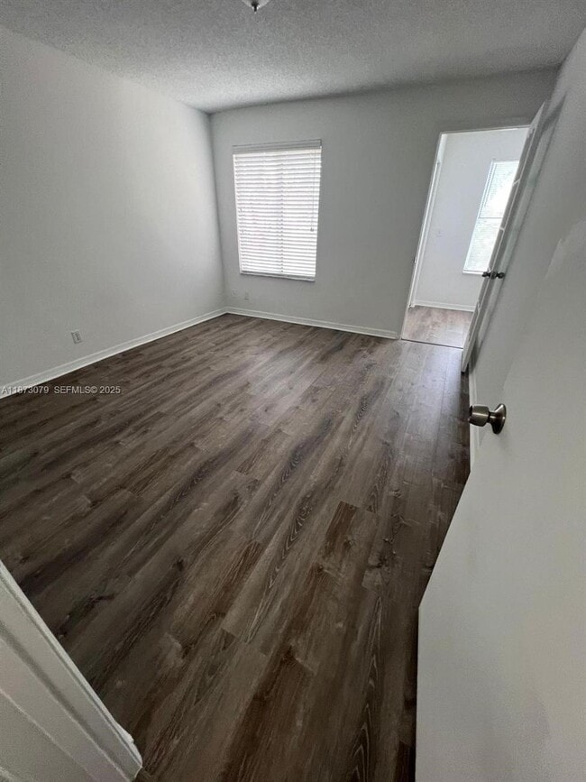 Photo - 3430 Pinewalk Dr N Unit 636