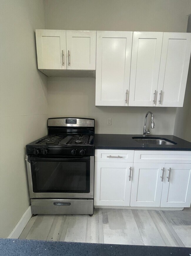 615 Bramhall Ave 3L - 618 Bramhall Ave Apartamentos Unidad 3L