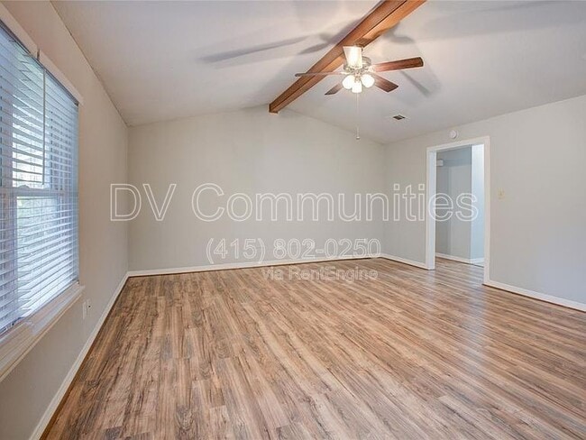 Photo - 2103 Goodwin Dr