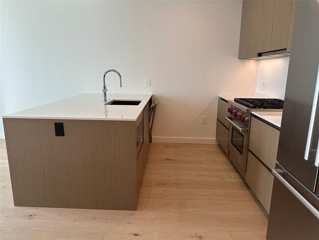 Photo - 610 Davis St Unit 2610