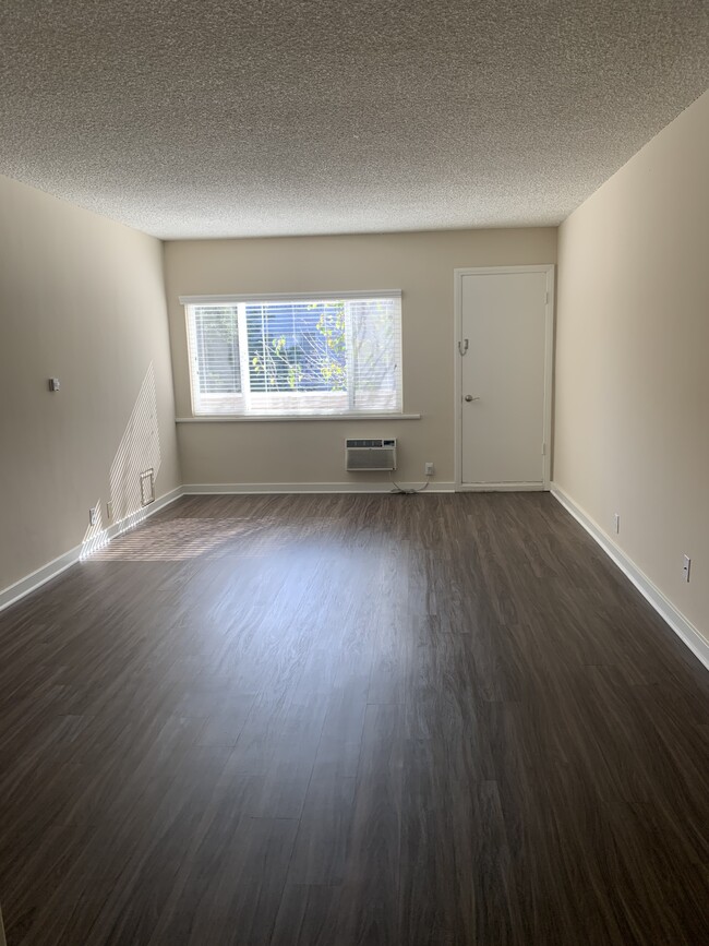 Woodruff Apartments