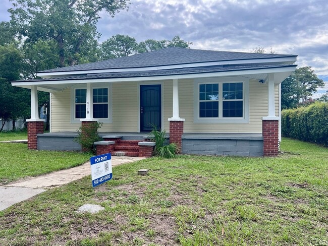 Building Photo - 4118 Columbia Ave