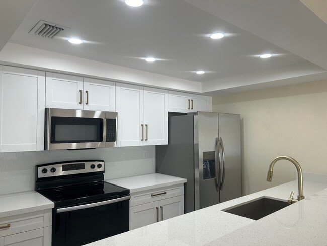 Photo - 1424 SW 131st Place Cir E