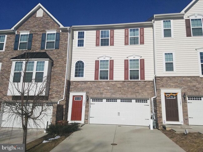 Building Photo - 1295 Madison Ln Rental