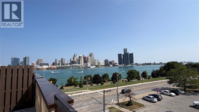Photo - 515 Riverside Dr W Unit 403