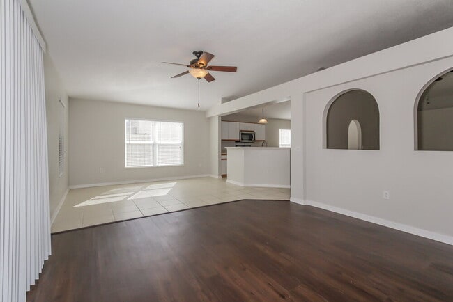 Photo - 12814 Lake Vista Dr