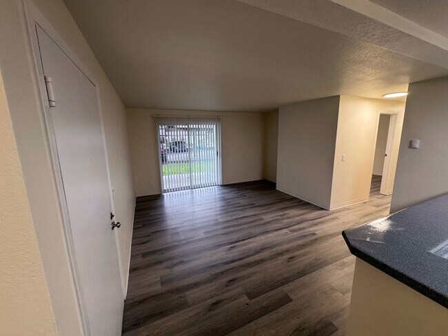 Photo - Wellington Place Apartments