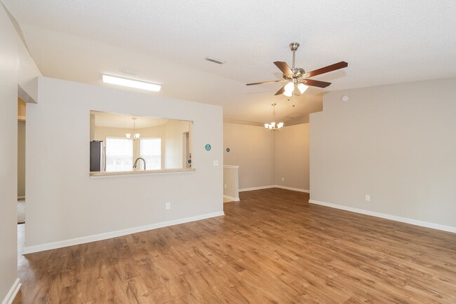 Photo - 1603 Twin Oak Ln