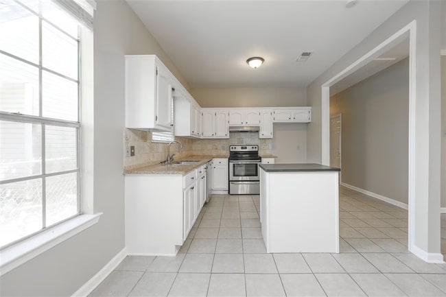 Photo - 7131 Point Avery Dr