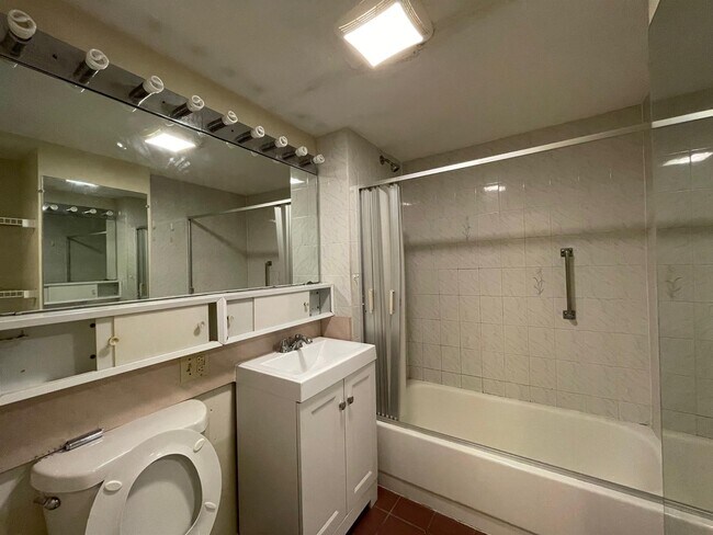 12 Mt Auburn St Unit 6