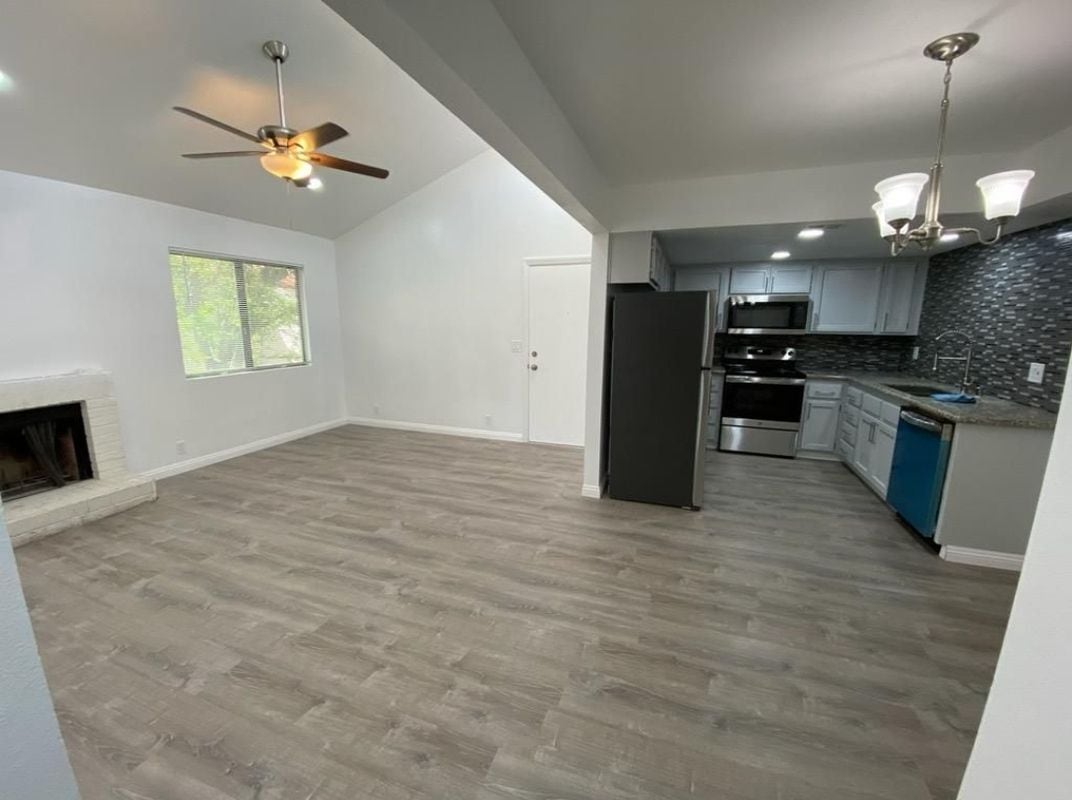 Photo - 1701 E Katie Ave