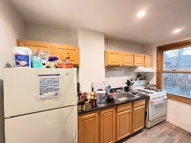 Photo - 5818 Hobart St Unidad 2