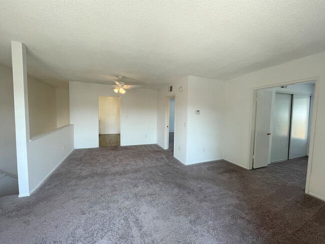 Photo - 4747 Kester Ave