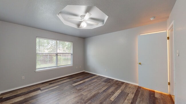 Photo - 2 WEEKS FREE RENT + $1,295 + EVP FLOORING IN NOLANVILLE!