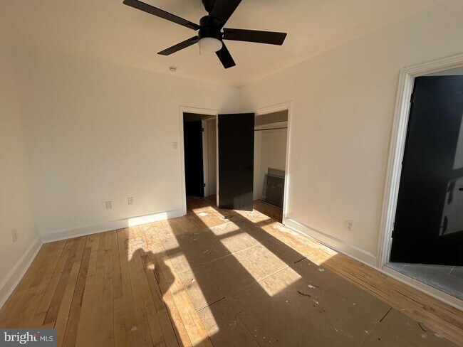 Photo - 2823 W Girard Ave Unidad 2F