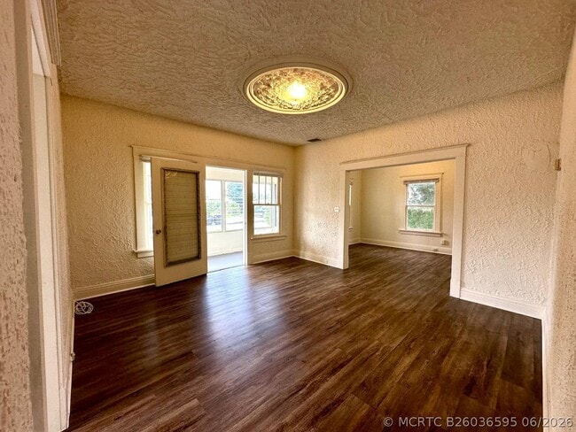 Photo - 523 Valley Forge Rd
