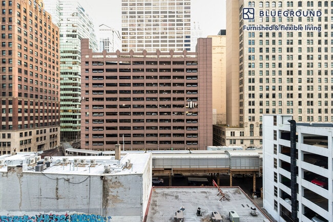 Photo - 215 W Lake St Unit FL8-ID1344