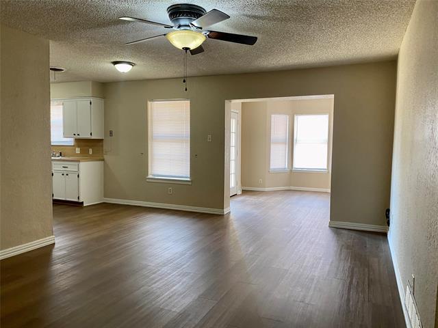 Photo - 5326 Fairmont St