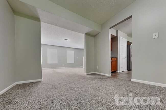 1426 Auburn Dr
